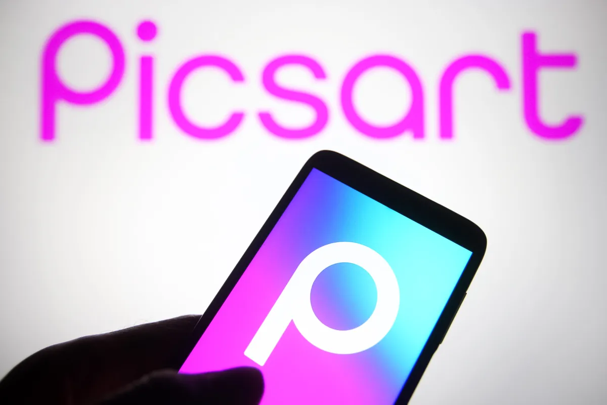 Creator monetization dashboard on Picsart showing earnings and campaign metrics