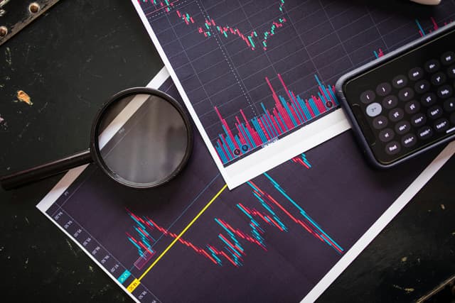 AI finance workforce splitting into automated and human-led roles