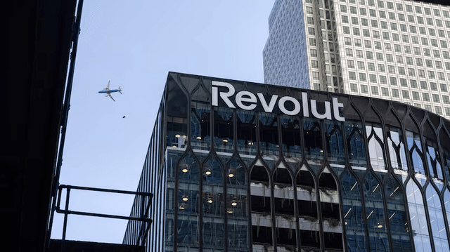 Revolut UAE crypto licence shown across the Revolut app and Revolut X in Dubai