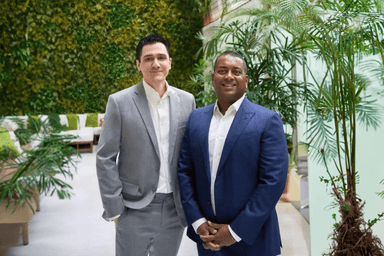 KAST Business platform combining fiat accounts, stablecoin deposits, virtual cards and global payouts