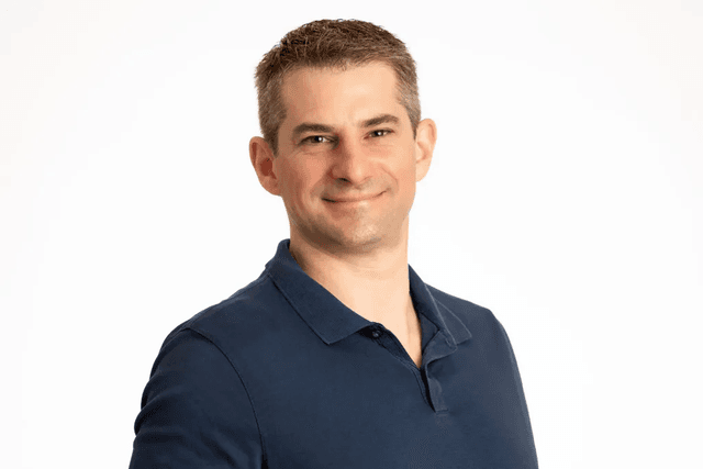 Payward Magic Labs acquisition adding embedded non custodial wallet infrastructure to the Kraken parent enterprise platform