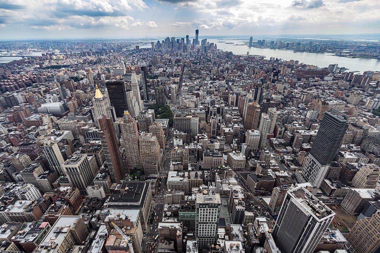 Manhattan office towers, the commercial real estate market targeted by the CarbonAI funding round